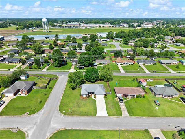 21637 Shadowbrook Street, Robertsdale, AL 36567