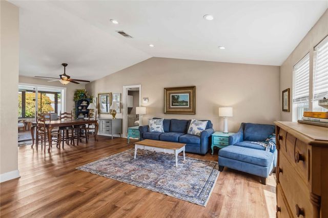 6402 34TH AVENUE W, Bradenton, FL 34209