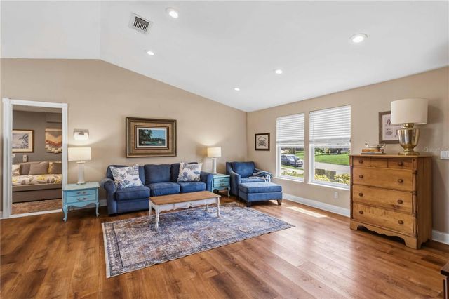 6402 34TH AVENUE W, Bradenton, FL 34209