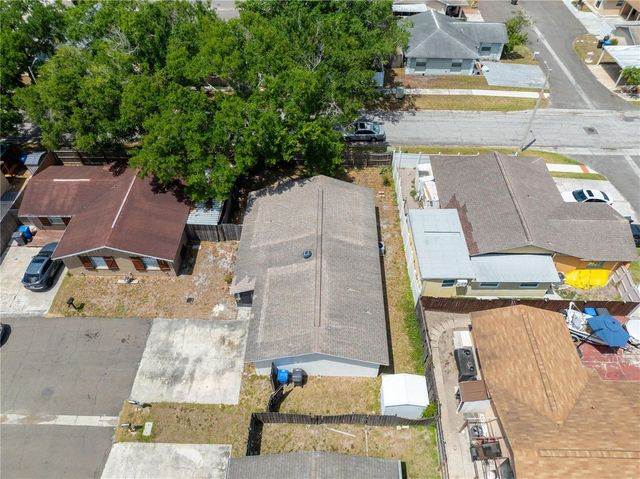 6401 REGATTA COURT, Tampa, FL 33634