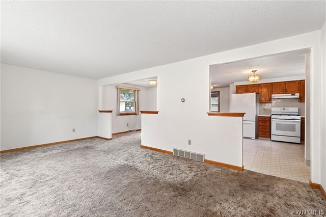 144 Hillpine Road, Cheektowaga, NY 14227