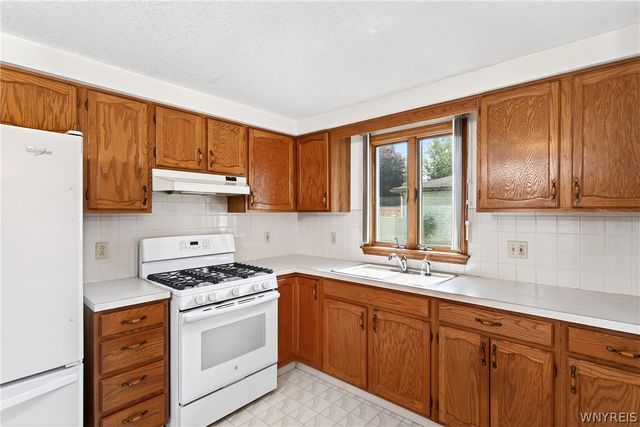 144 Hillpine Road, Cheektowaga, NY 14227