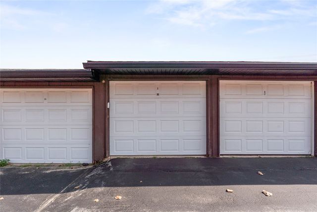 869 Kerry Lane SE 46, Cedar Rapids, IA 52403