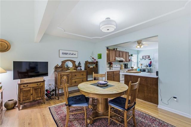 8424 N Park Court, Kansas City, MO 64155