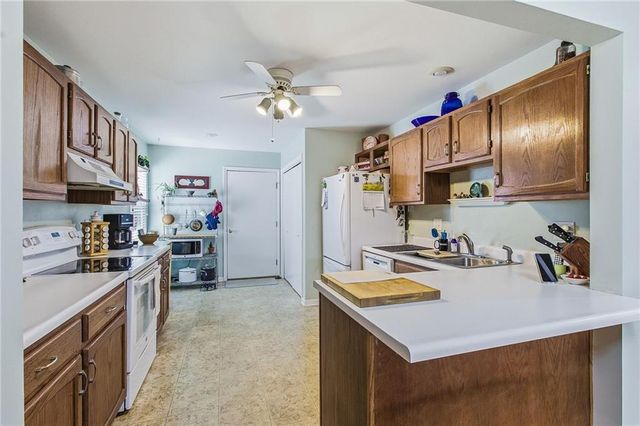 8424 N Park Court, Kansas City, MO 64155