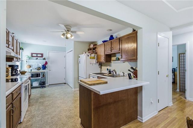 8424 N Park Court, Kansas City, MO 64155