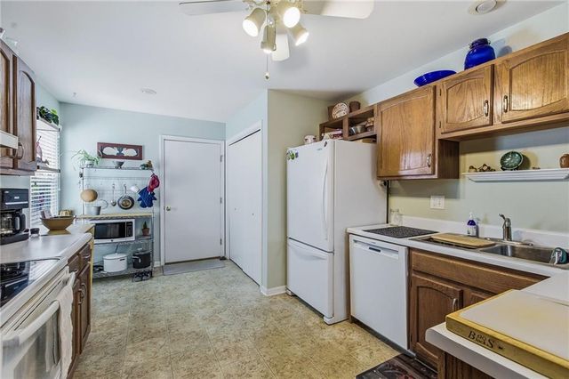 8424 N Park Court, Kansas City, MO 64155