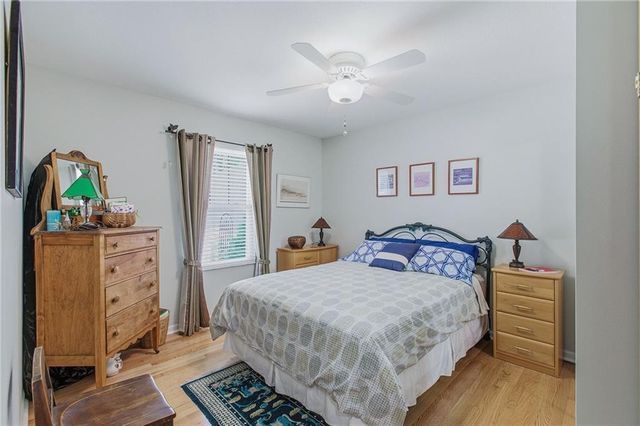 8424 N Park Court, Kansas City, MO 64155