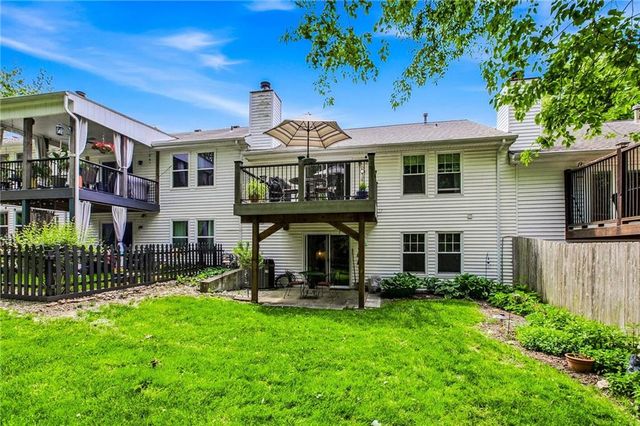 8424 N Park Court, Kansas City, MO 64155