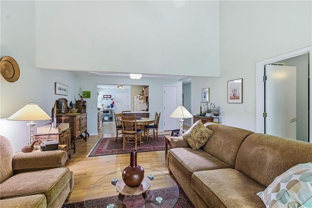 8424 N Park Court, Kansas City, MO 64155