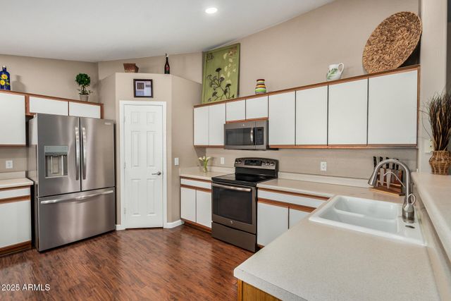 2844 E OAKLAND Court, Gilbert, AZ 85295