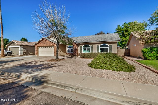 2844 E OAKLAND Court, Gilbert, AZ 85295