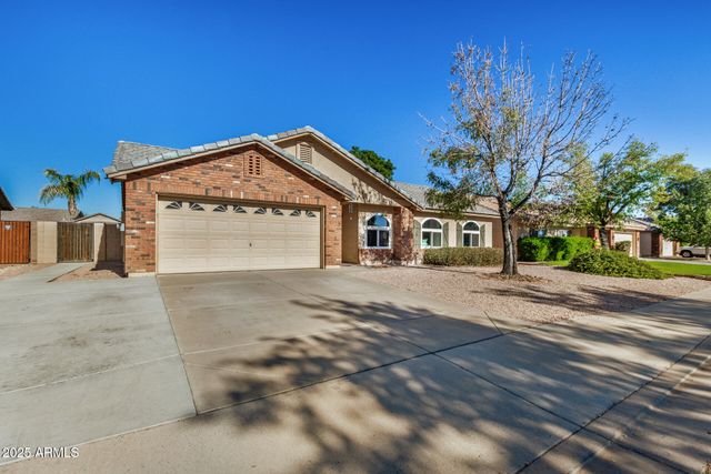 2844 E OAKLAND Court, Gilbert, AZ 85295