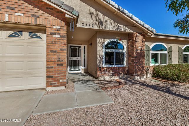 2844 E OAKLAND Court, Gilbert, AZ 85295