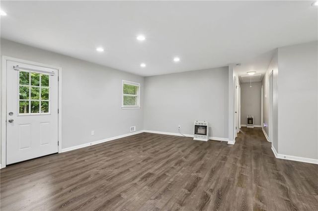 1331 Owen Circle, Buford, GA 30518
