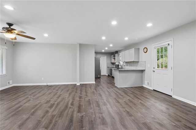 1331 Owen Circle, Buford, GA 30518