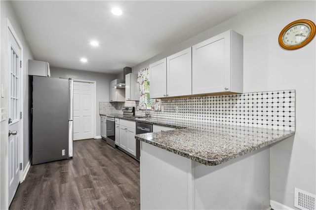 1331 Owen Circle, Buford, GA 30518
