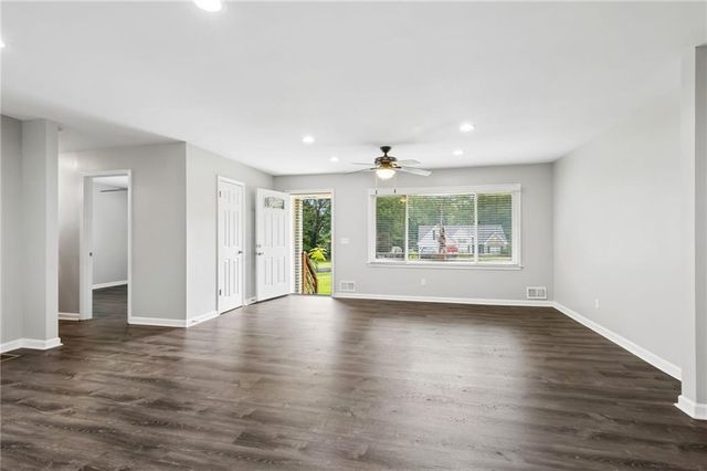 1331 Owen Circle, Buford, GA 30518
