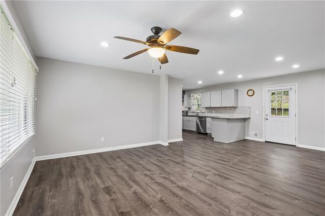 1331 Owen Circle, Buford, GA 30518