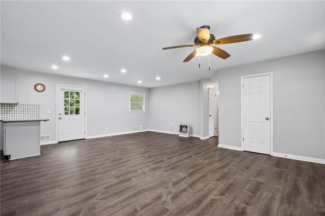 1331 Owen Circle, Buford, GA 30518
