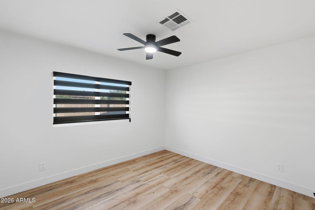 Image 35 of property listing at 7007 W WANDA LYNN Lane, Peoria, AZ 85382