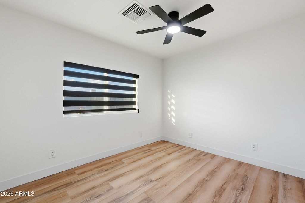 Image 37 of property listing at 7007 W WANDA LYNN Lane, Peoria, AZ 85382