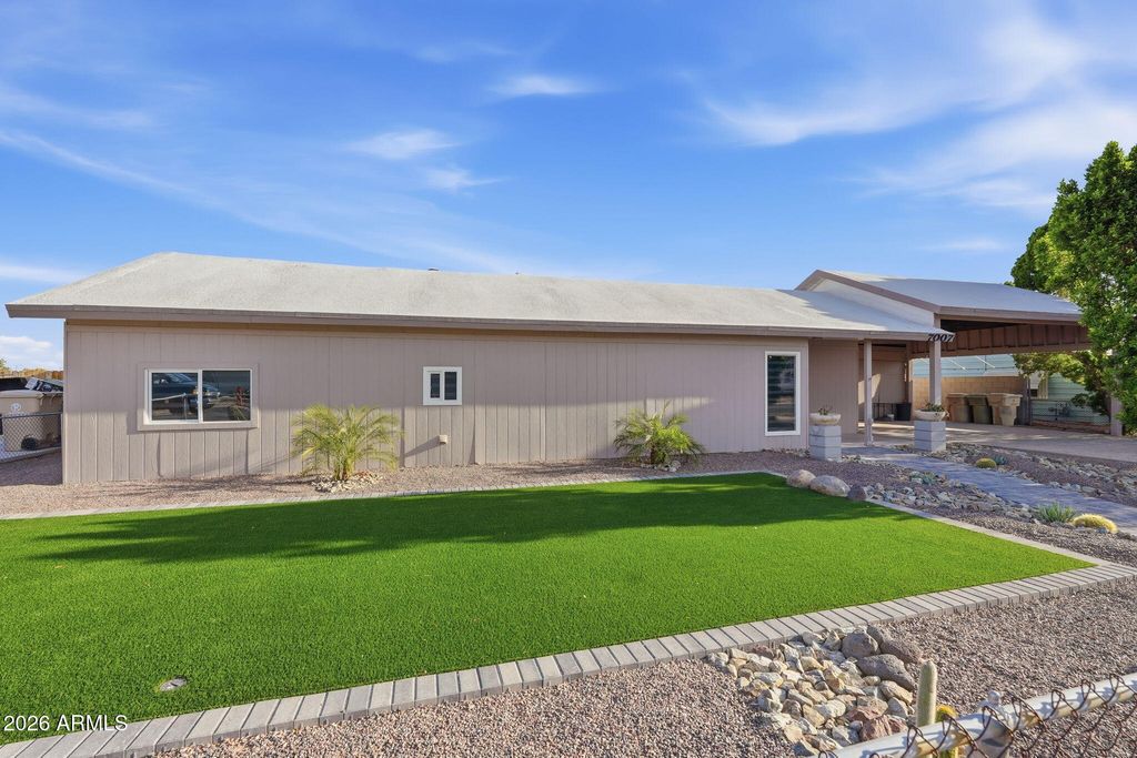 Image 6 of property listing at 7007 W WANDA LYNN Lane, Peoria, AZ 85382