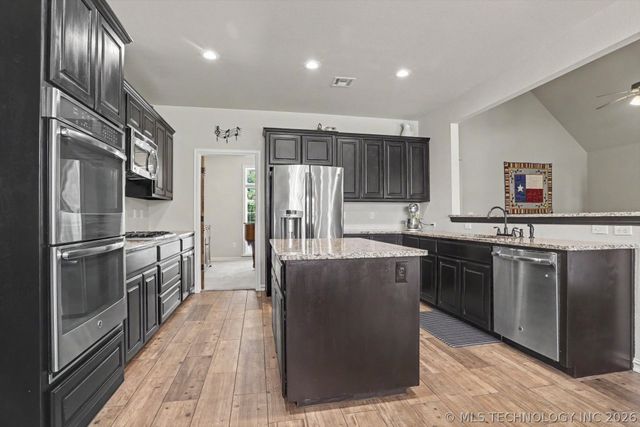 3050 S 289th East Avenue, Broken Arrow, OK 74014