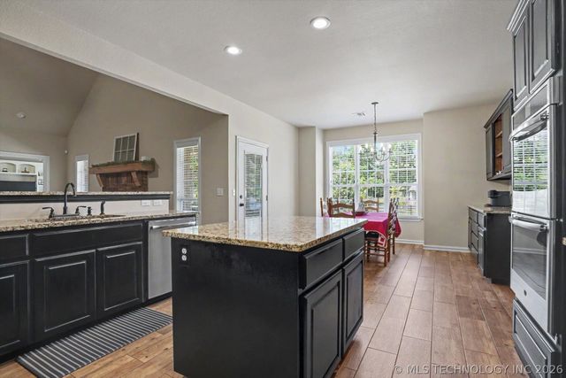 3050 S 289th East Avenue, Broken Arrow, OK 74014