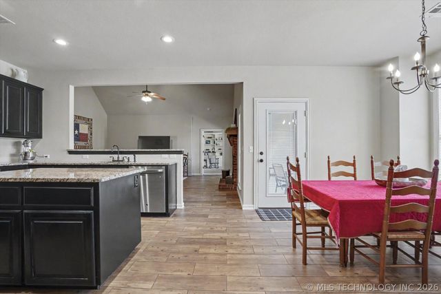 3050 S 289th East Avenue, Broken Arrow, OK 74014