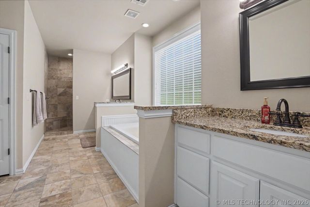 3050 S 289th East Avenue, Broken Arrow, OK 74014