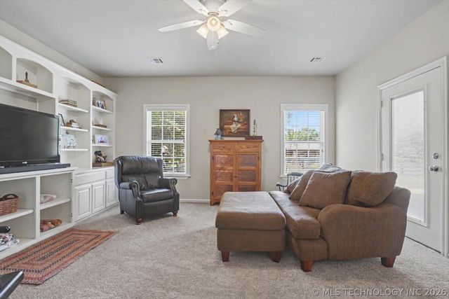3050 S 289th East Avenue, Broken Arrow, OK 74014