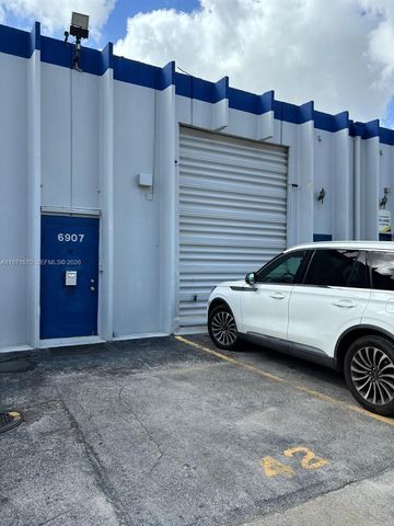 6907 NW 43rd St 6907, Miami, FL 33166