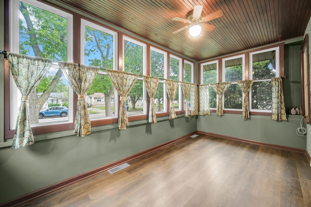 103 N Harvard Avenue, Villa Park, IL 60181 — photo 5