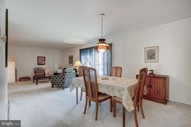 121 SONANT DR, Newark, DE 19713