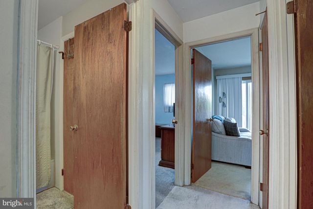 121 SONANT DR, Newark, DE 19713