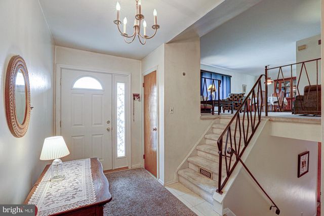 121 SONANT DR, Newark, DE 19713