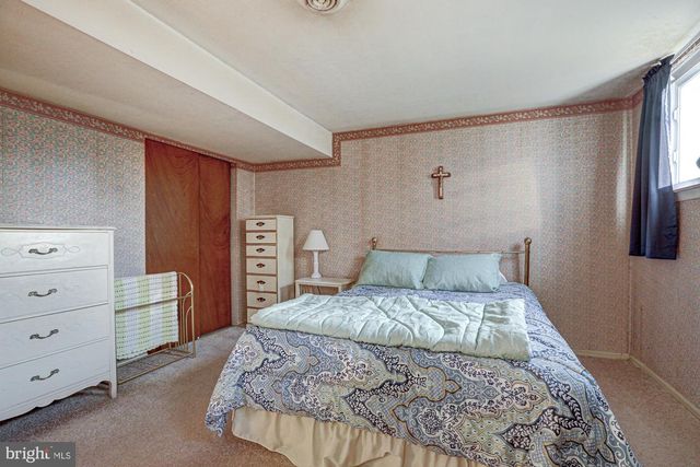 121 SONANT DR, Newark, DE 19713