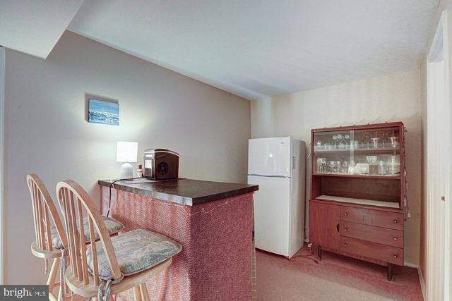 121 SONANT DR, Newark, DE 19713