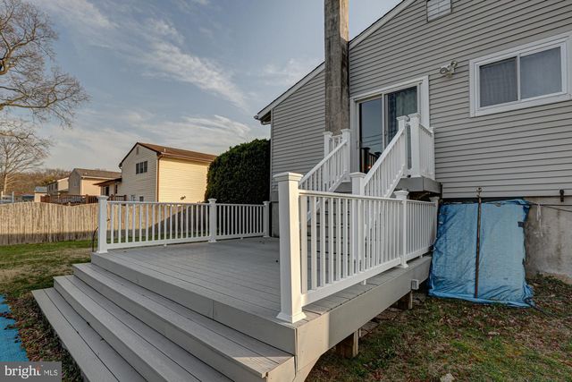 121 SONANT DR, Newark, DE 19713