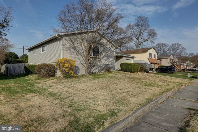 121 SONANT DR, Newark, DE 19713
