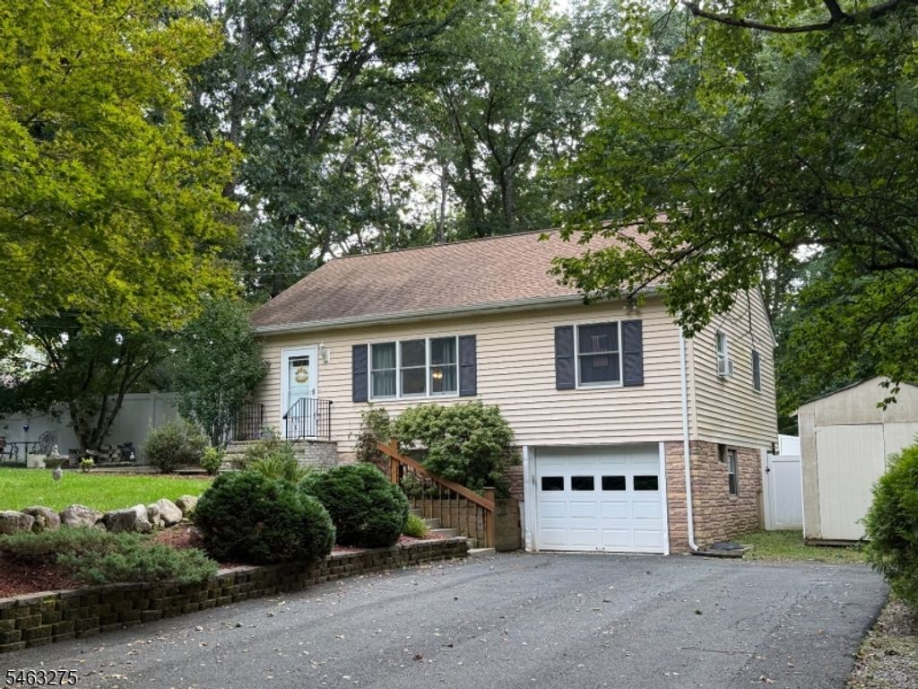 11 Richmond Rd, Byram Twp., NJ 07874 — photo 4