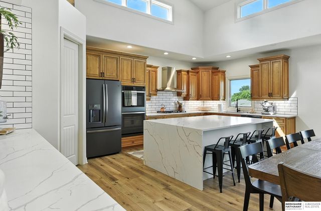 1916 Atlas Drive, Papillion, NE 68133