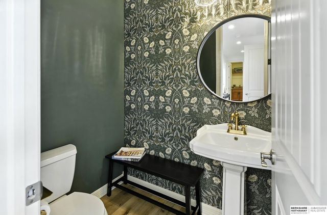 1916 Atlas Drive, Papillion, NE 68133