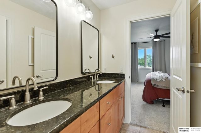 1916 Atlas Drive, Papillion, NE 68133