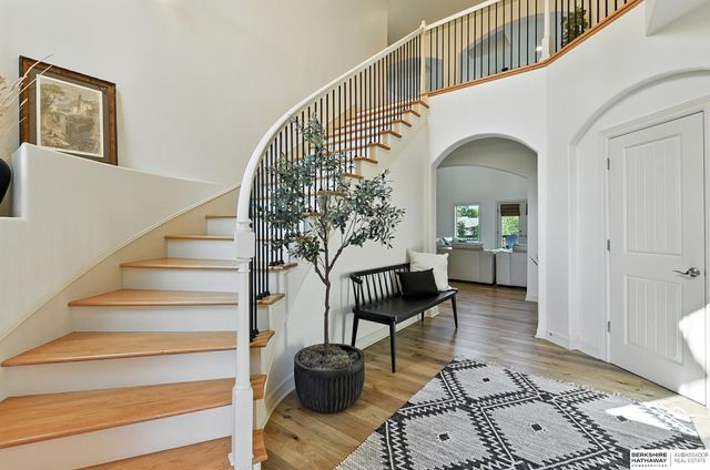 1916 Atlas Drive, Papillion, NE 68133