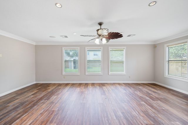 514 Brushy Glen Drive, Houston, TX 77073