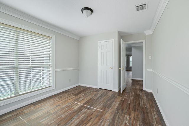 514 Brushy Glen Drive, Houston, TX 77073