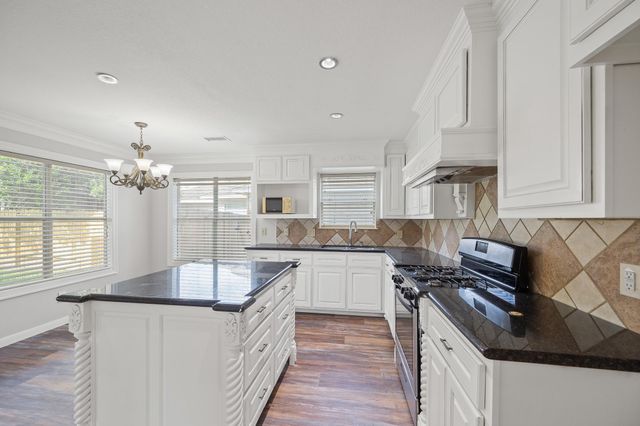 514 Brushy Glen Drive, Houston, TX 77073