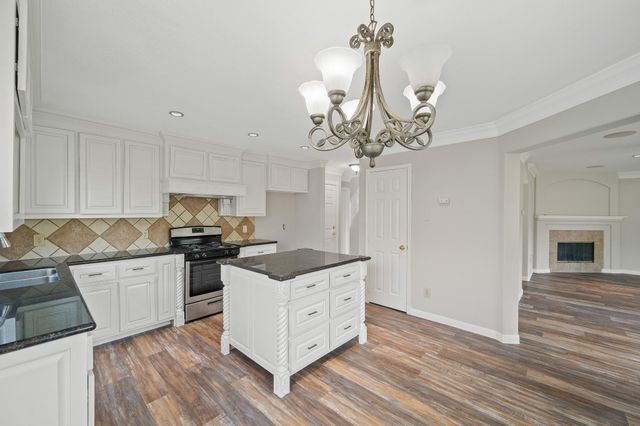 514 Brushy Glen Drive, Houston, TX 77073